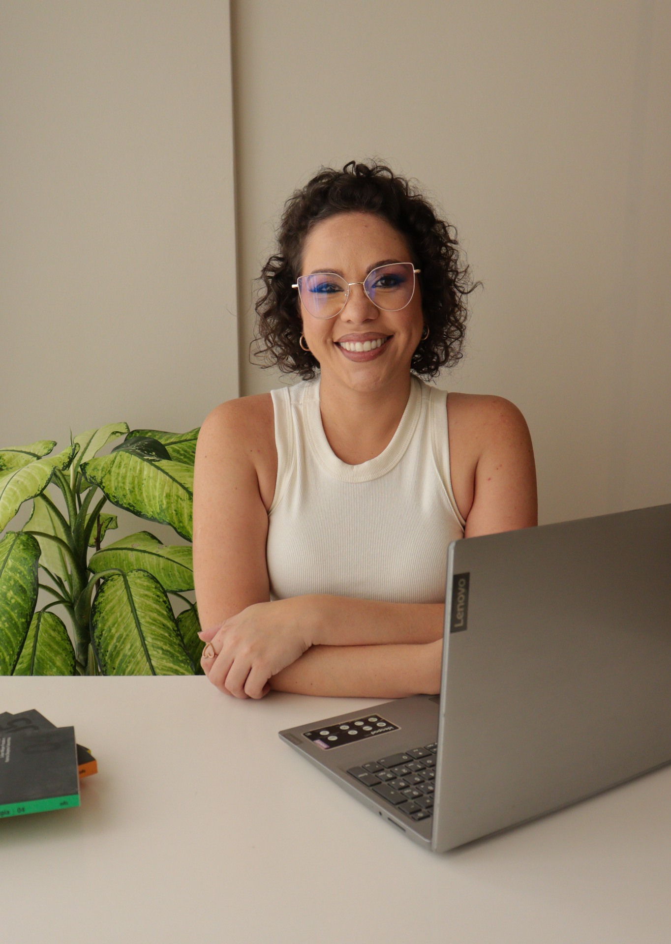 Atendimento online com notebook